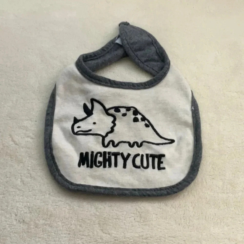 Bibs - Picture 5 of 11